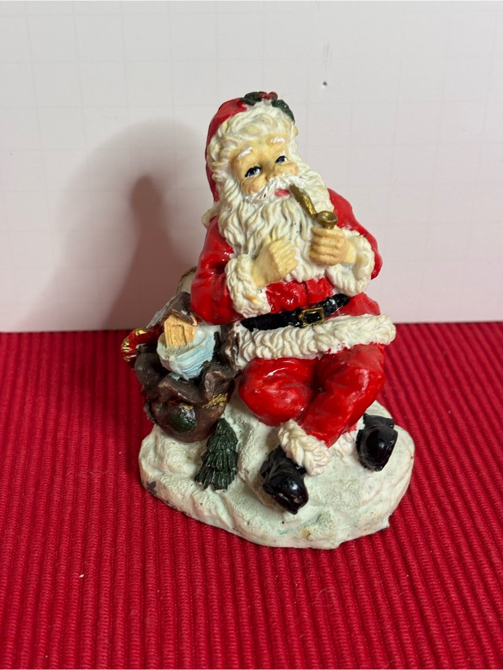International Santa Claus Collection. Santa with a Bag of Toy 1992